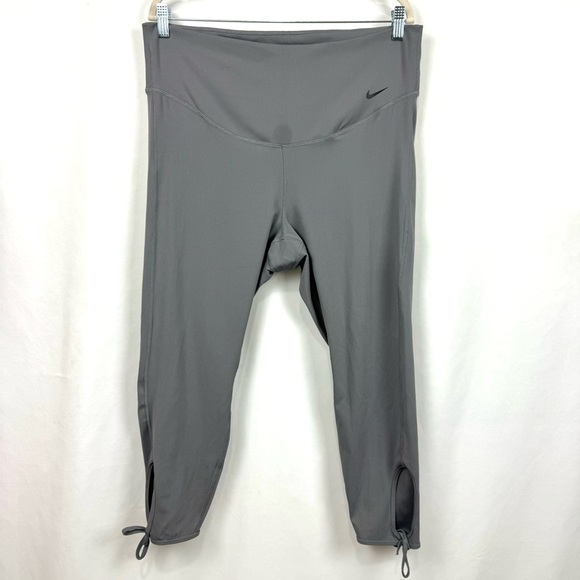Nike Dri Fit Women’s 2X Grey Ribbed Cropped Leggings Keyhole Hem Tie Yoga **FLAW - Picture 1 of 10